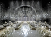 开云体育网页版-巨型运动场馆内交织画面美轮美奂的简单介绍