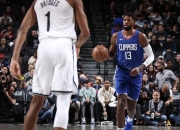 开云体育-76人惨遭快船逆转，主场连败