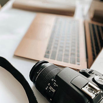 利物浦逼平拜仁慕尼黑，晋级悬念依旧