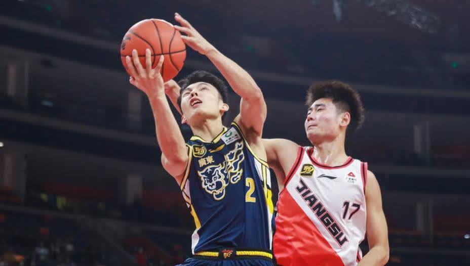 包含乌迪内斯对阵桑普多利亚，火药味十足的词条