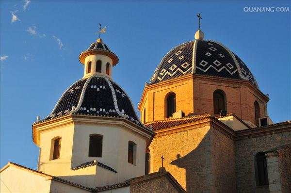 哥斯达黎加大胜波多黎各，高兴过年