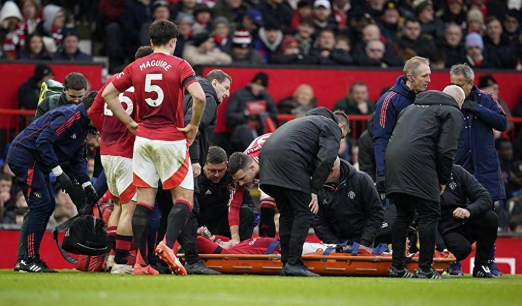 曼联险胜对手，踏上半决赛征程共同前行的简单介绍