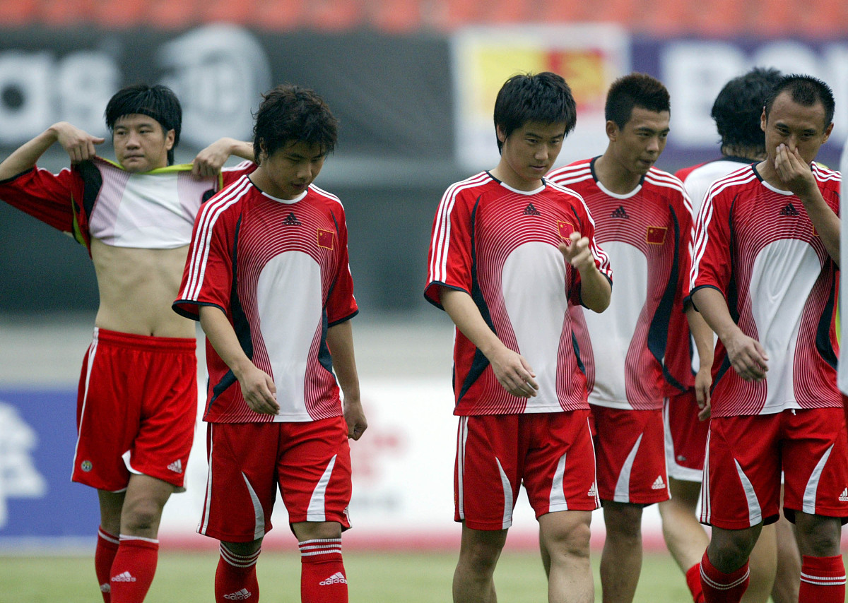 包含科索沃队实现奇迹逆转，赢得关键胜利的词条