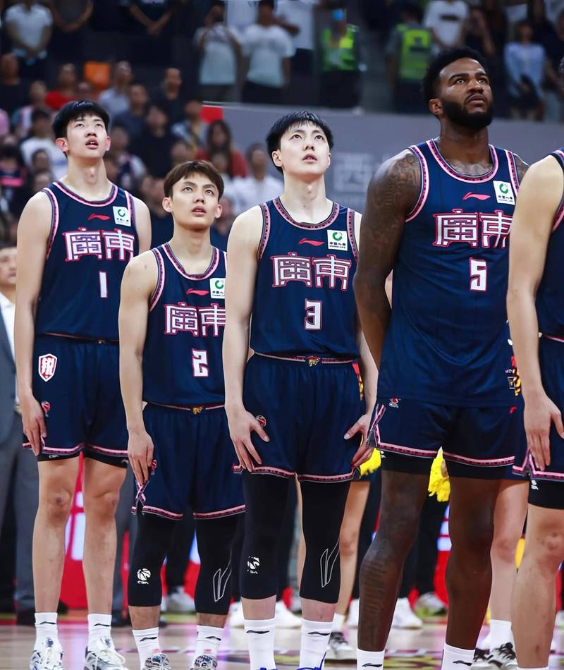 坎昂队客场三分，士气高涨继续开拓