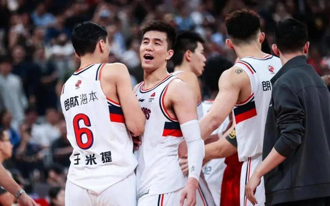 关于一场充满悬念的篮球对决即将上演的信息