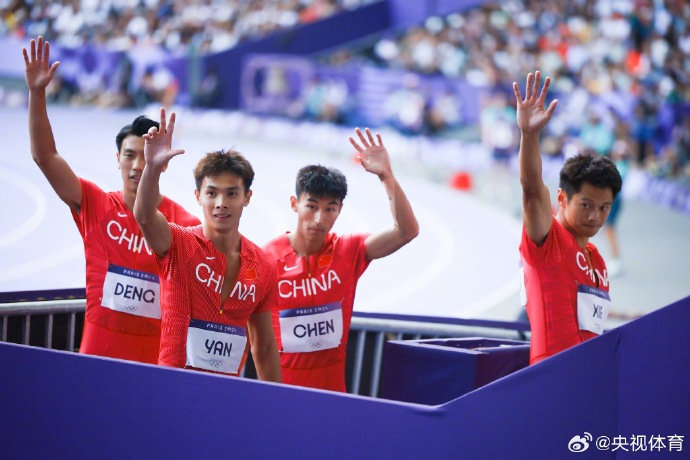 曲棍球比赛，澳大利亚女队实现逆袭！