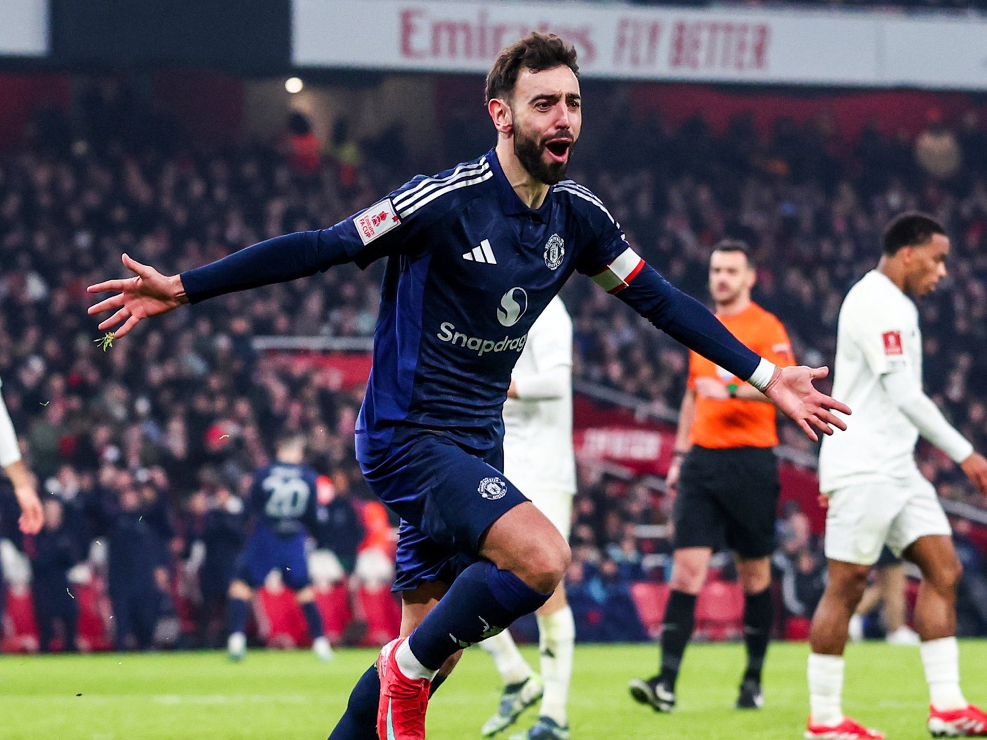 关于阿森纳老将回归首发，帮助球队取得重要胜利的信息