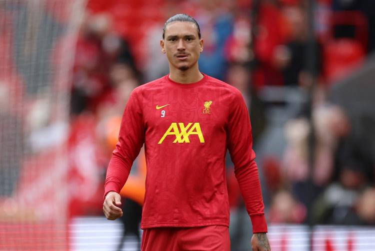 包含阿森纳前锋状况复杂，英超射手之争引人关注的词条