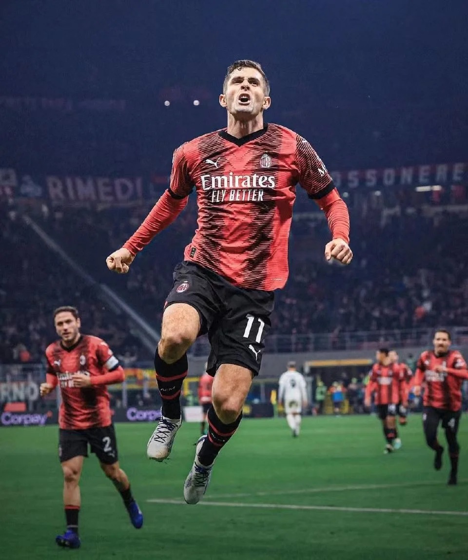 包含亚特兰大客场逼平AC米兰，斩获宝贵一分的词条