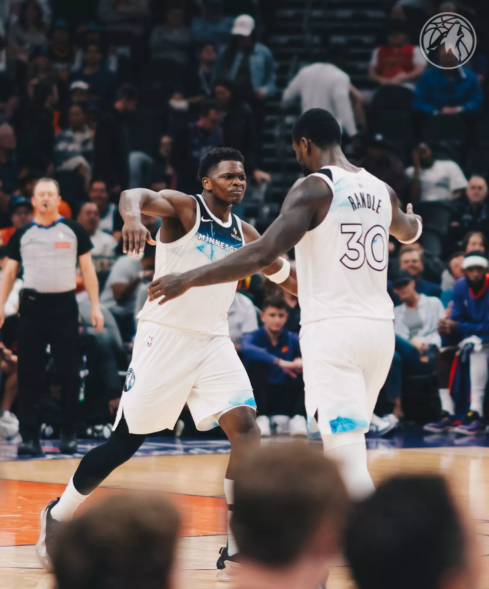 森林狼击败掘金，唐斯砍下分砍下胜利