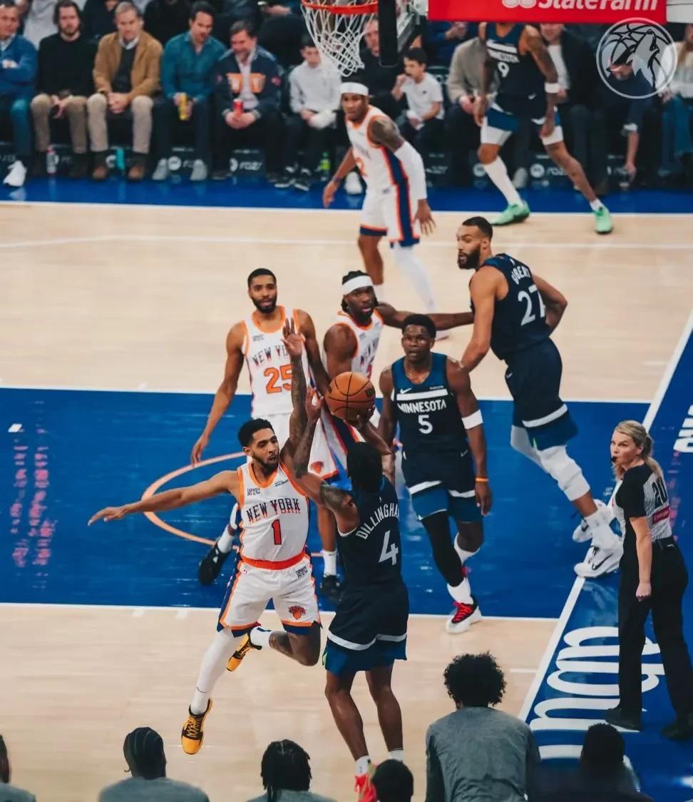 森林狼击败掘金，唐斯砍下分砍下胜利