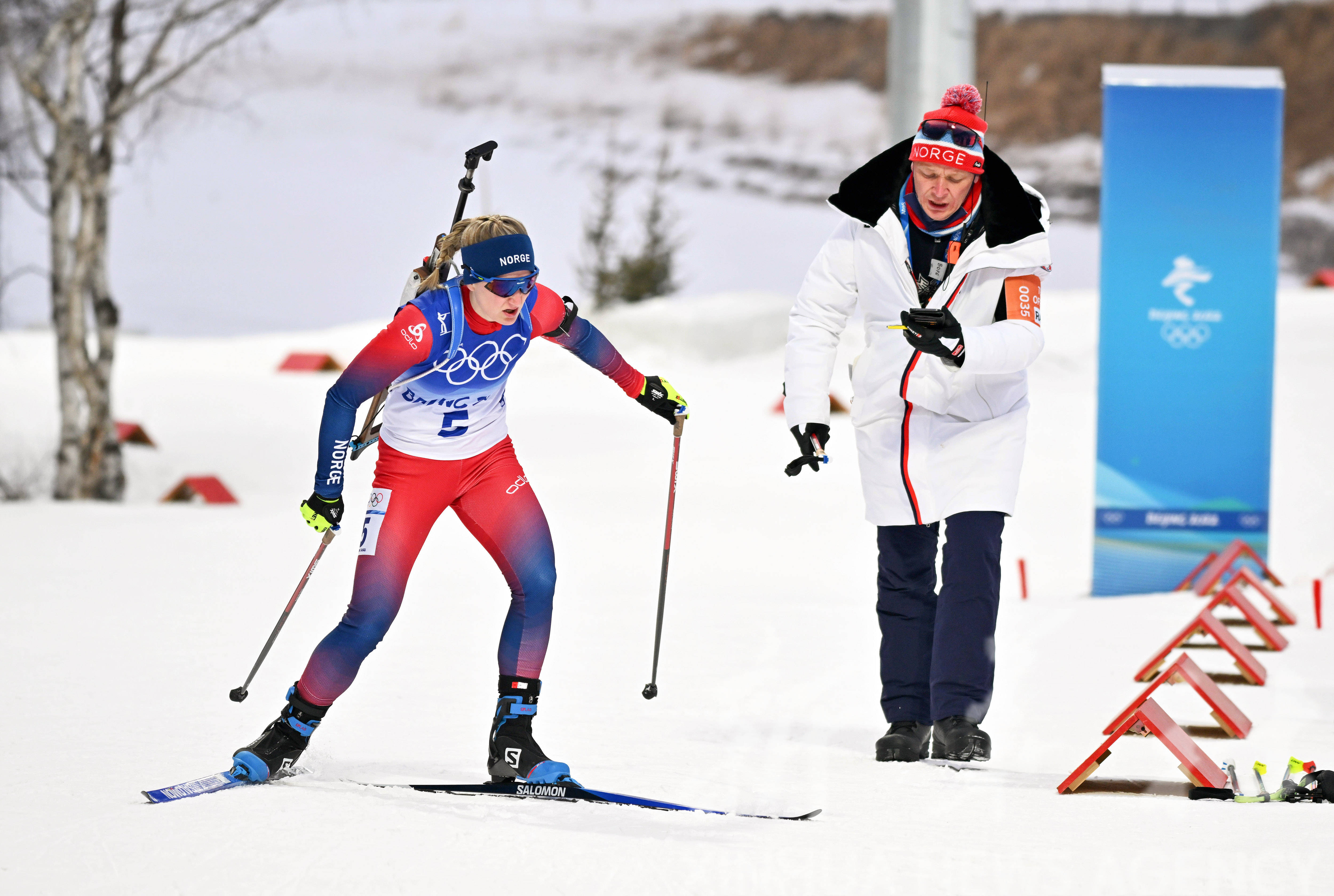 挪威长跑选手奋勇拼搏，锁定前三名的简单介绍