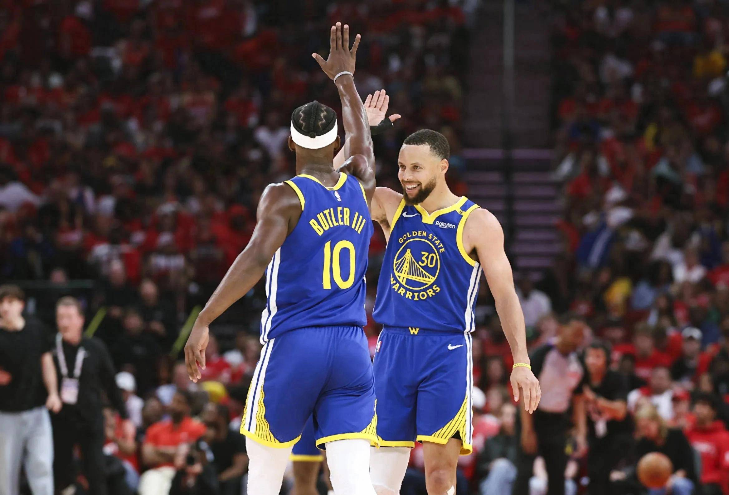 火箭全队状态火热，明日对阵勇士会有精彩表现