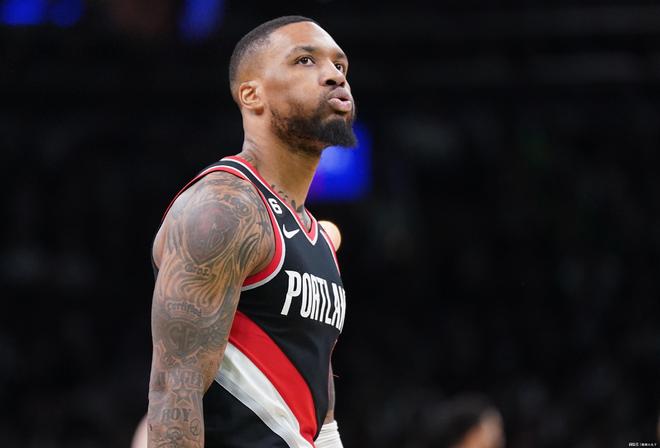 开拓者主场取得连胜，利拉德主攻破敌