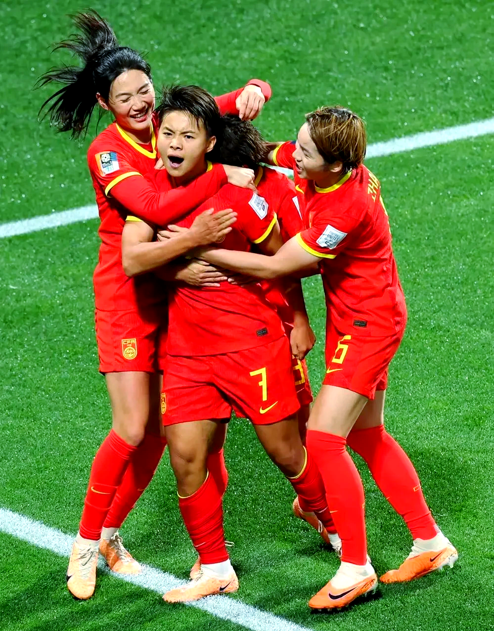 世界杯女足赛事热衷，观众见证历史时刻的简单介绍