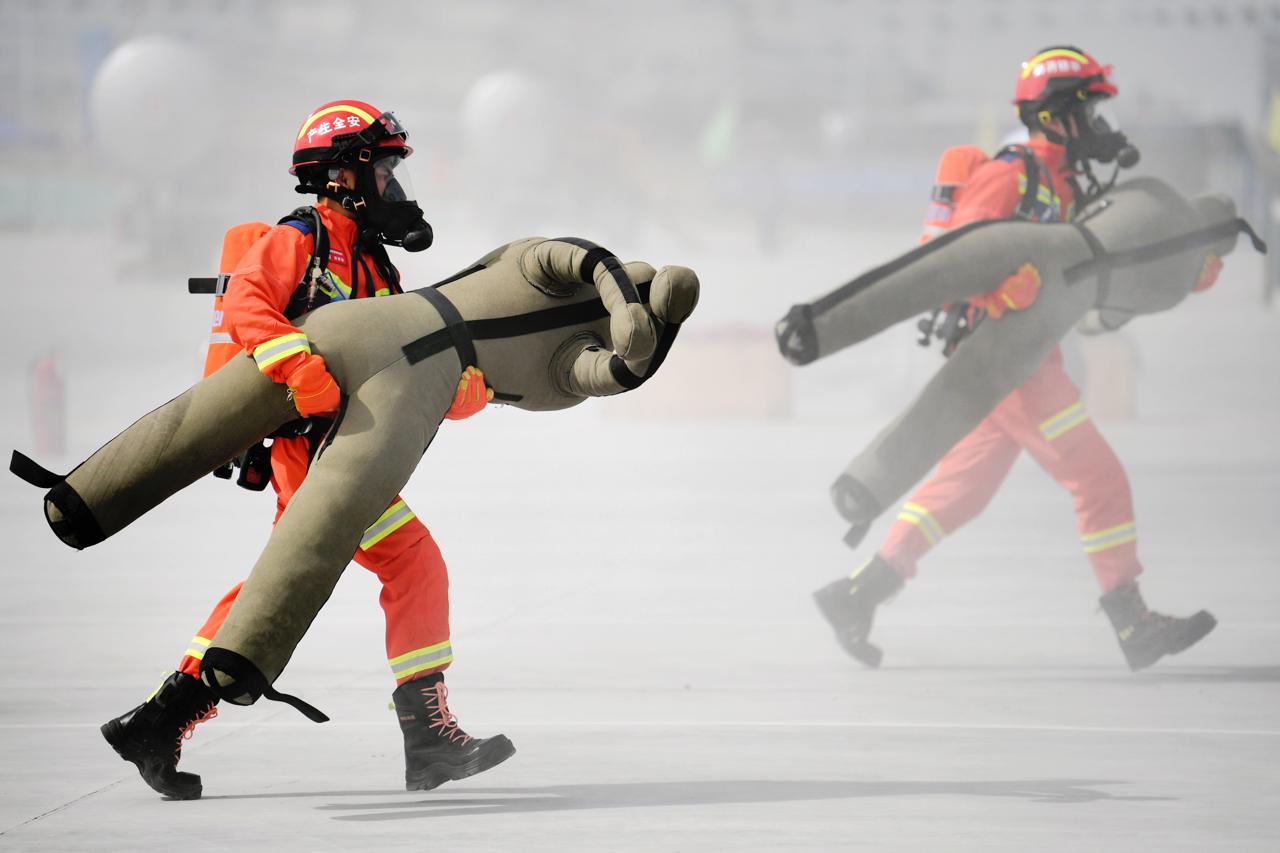 比赛全程胜负胜利，双方角逐各展所长的简单介绍