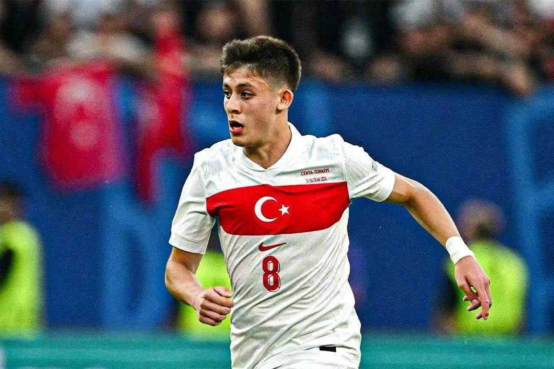 包含奥地利队惨遭土耳其绝杀，前途堪忧的词条