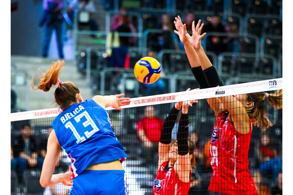 波兰加时逆转胜土耳其，晋级四强