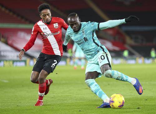 弗赖堡遭遇伤病潮，保级形势岌岌可危的简单介绍