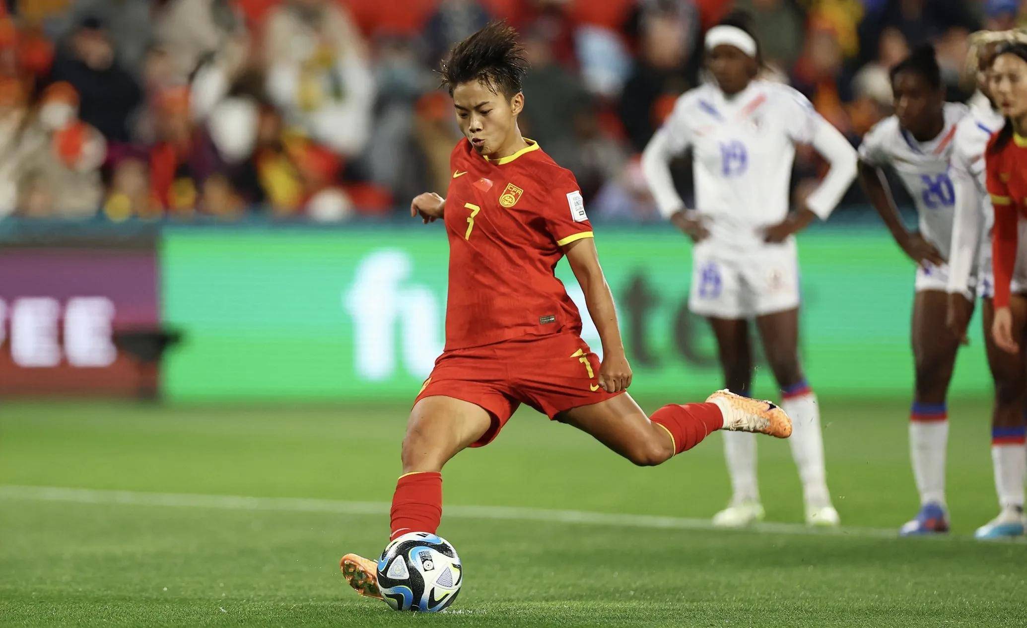 包含中国女足锋线火力全开，灭敌致命的词条