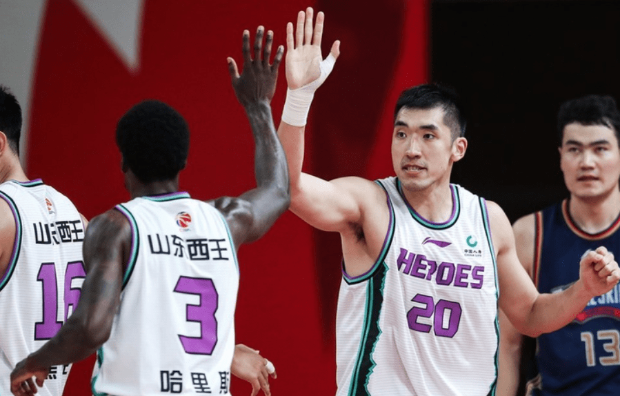 队名逆转对手，继续保持胜利势头