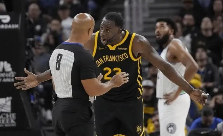 快船惨败掘金，遭遇两连败