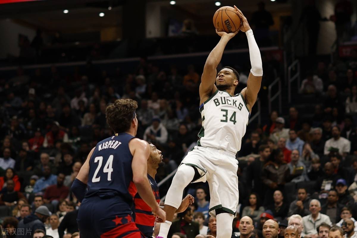 包含雄鹿逆转骑士，字母哥独得50分。的词条