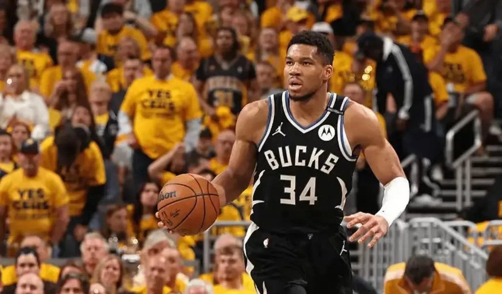 包含雄鹿逆转骑士，字母哥独得50分。的词条