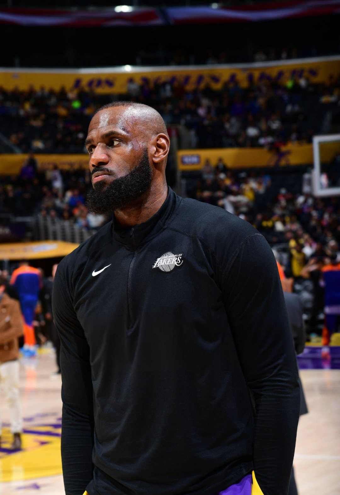 尼克斯主场胜湖人，东部决赛战况白热化的简单介绍